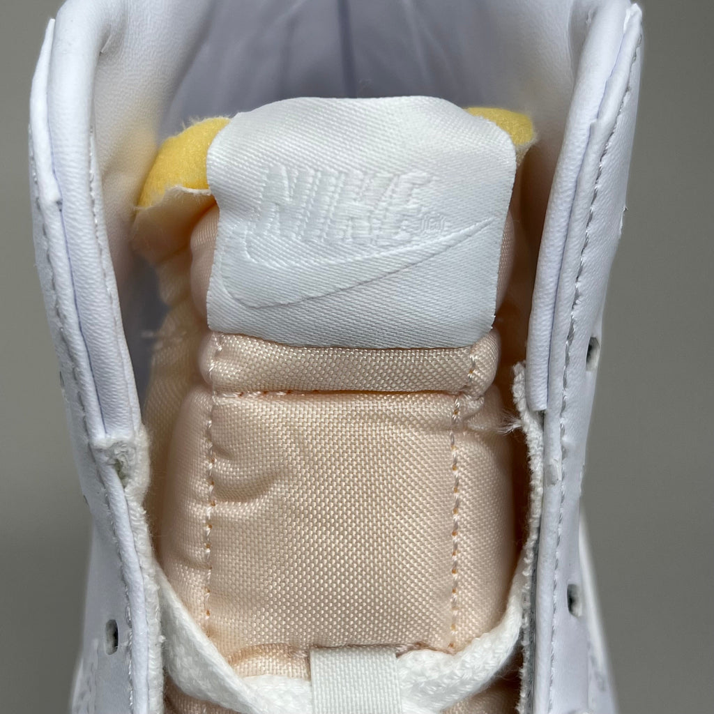 NIKE Blazer Mid 77' High-top Shoes SZ Womens 9.5 Mens 8 White & Peach CZ1055-117