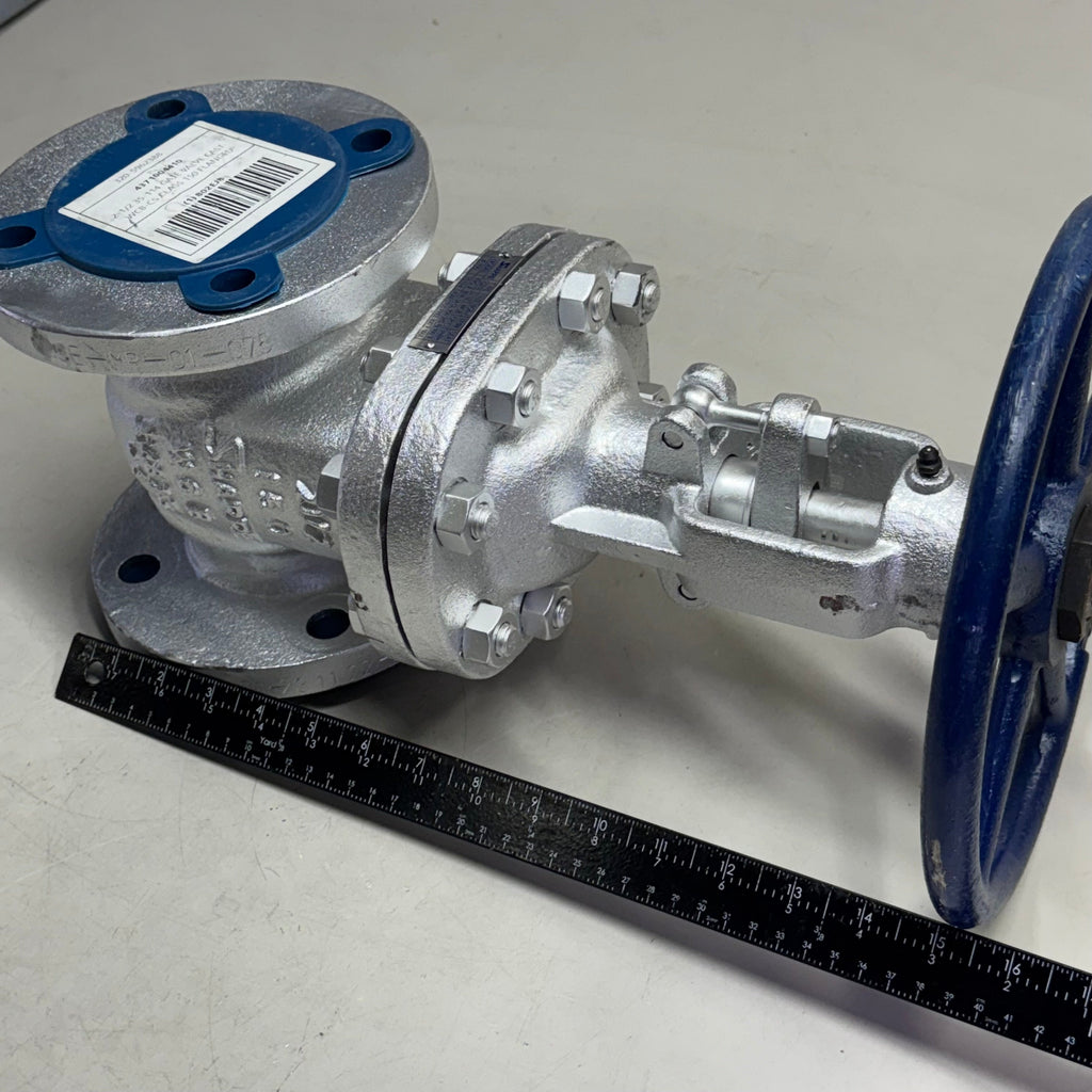GRAINGER 2-1/2 Gate Valves #150, Grey 4371004410 (Distressed Box)