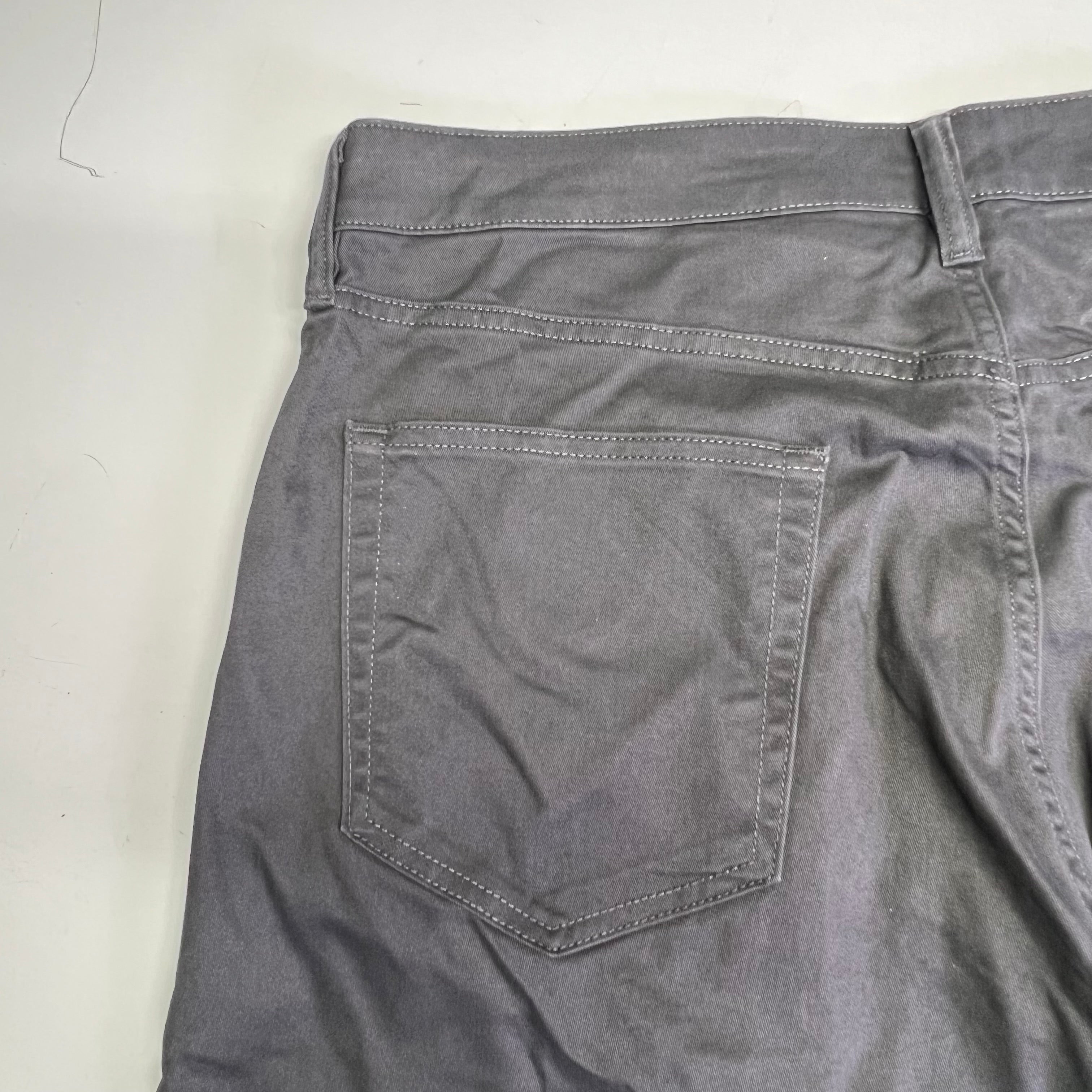 DOCKERS All Seasons Tech Straight Fit Jean Cut Pant Men's Sz 36x32 Steelhead