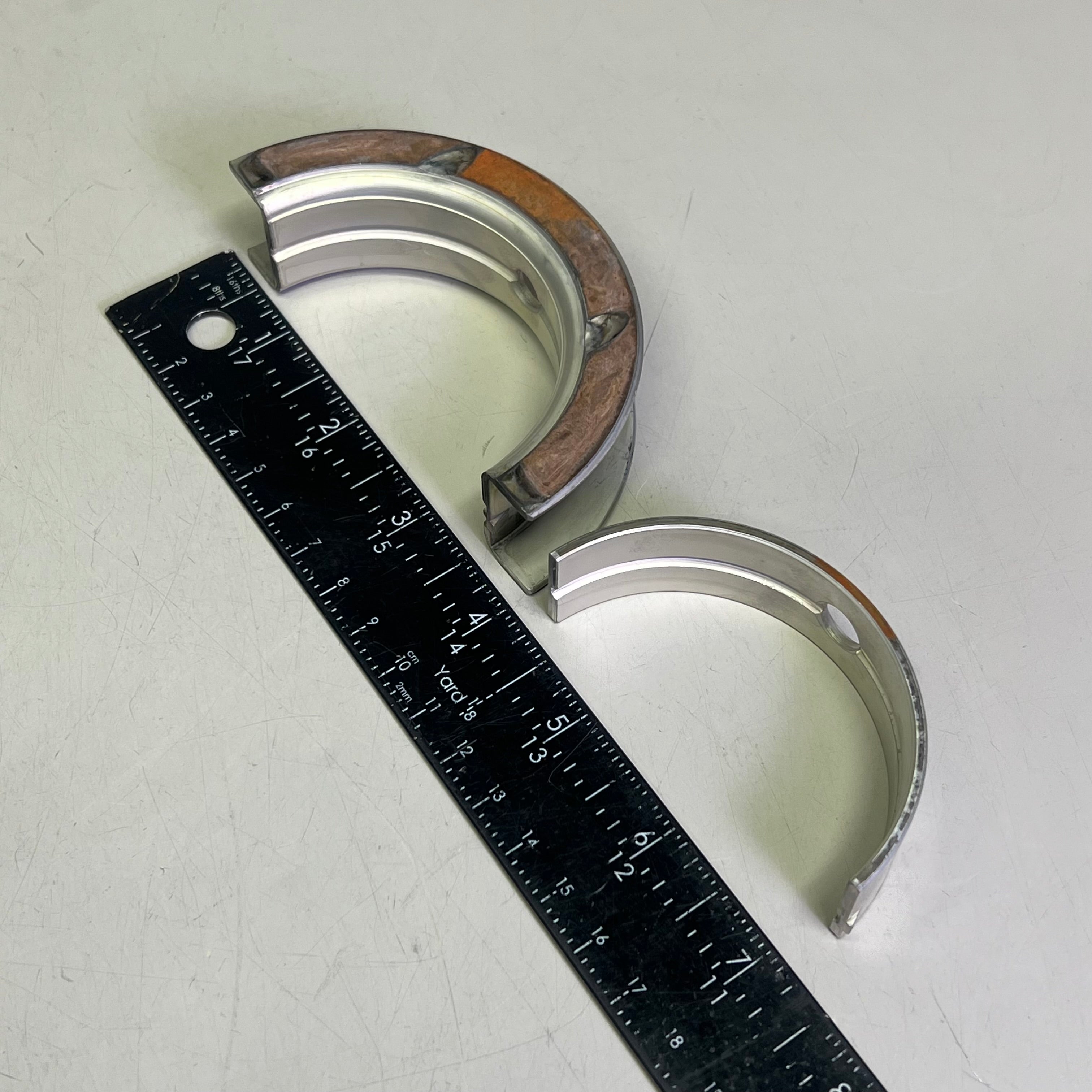 MAHLE Clevite P-Series Main Bearing Set For Ford Made In USA Part MS-863P