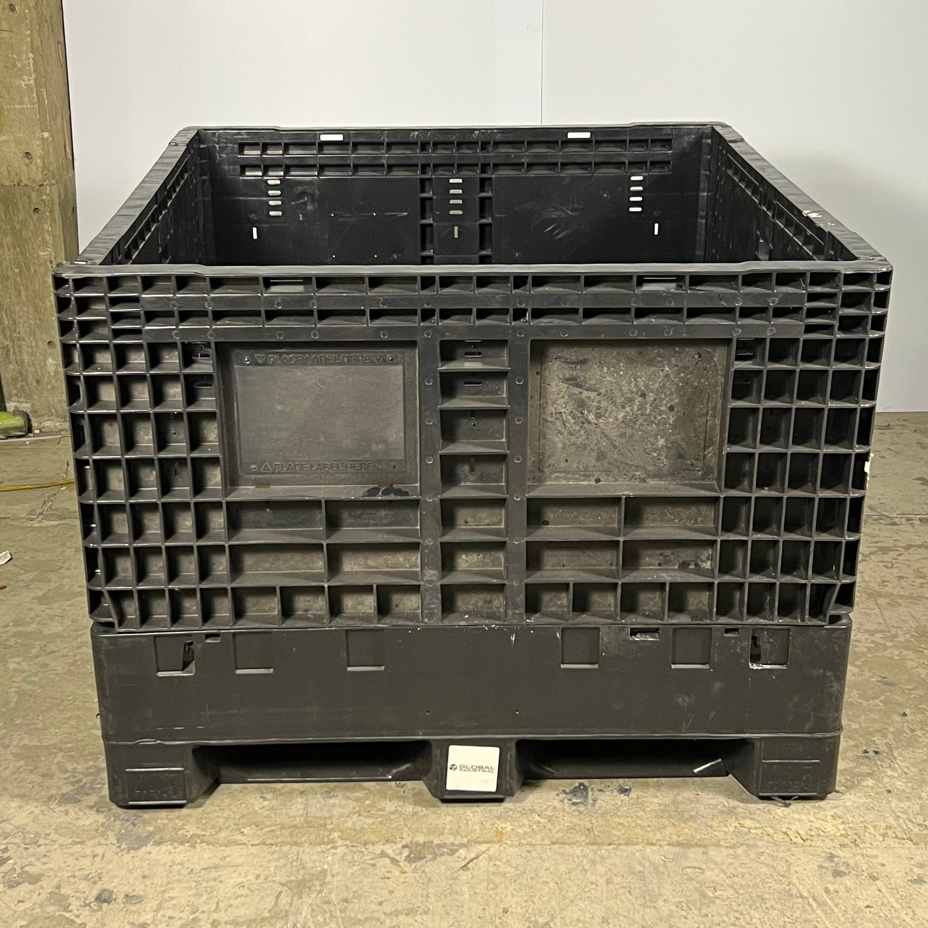 GLOBAL INDUSTRIAL Plastic Bulk Shipping Container Sz 48" L X 45" W (New Other)