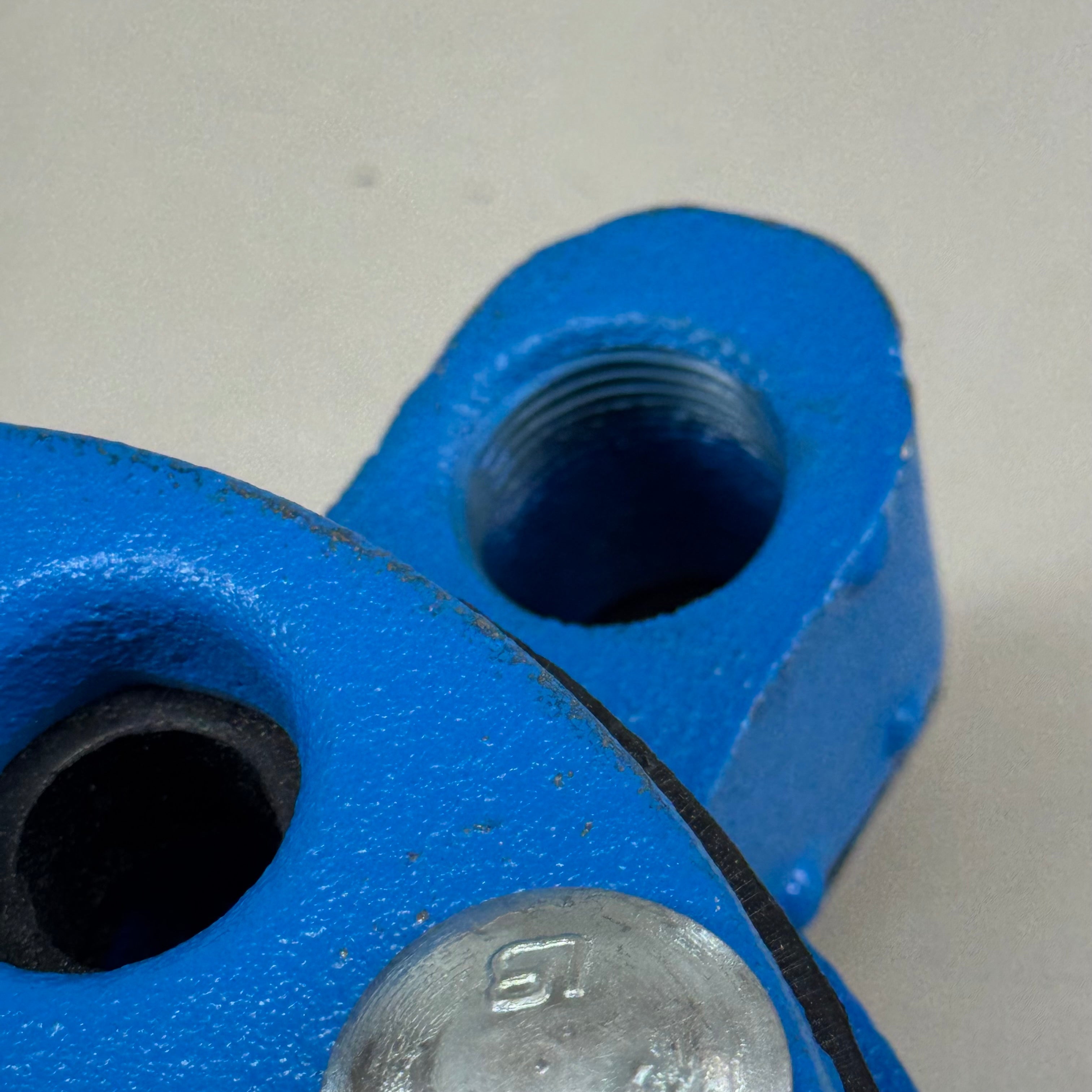 CAMPBELL  Cast Iron Well Cap/ Well Seal  6"x1-1/4" Blue SH6X1 1/4