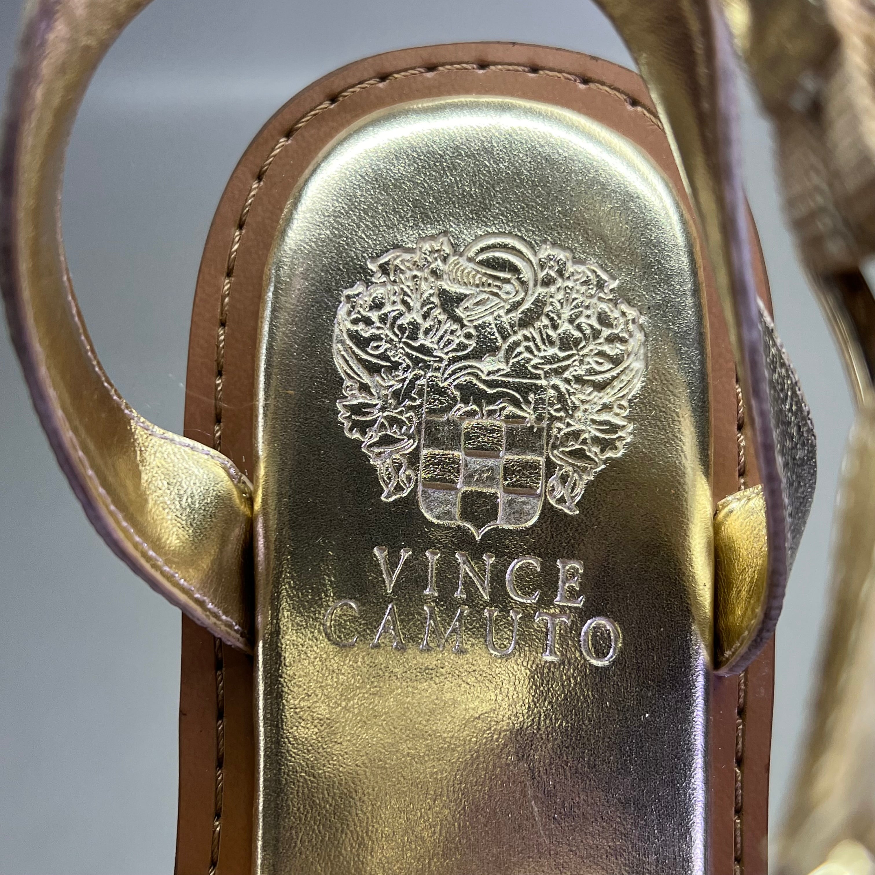 VINCE CAMUTO Leather Studded Gladiator Sandals Women's Sz 7.5M Egyptian Gold