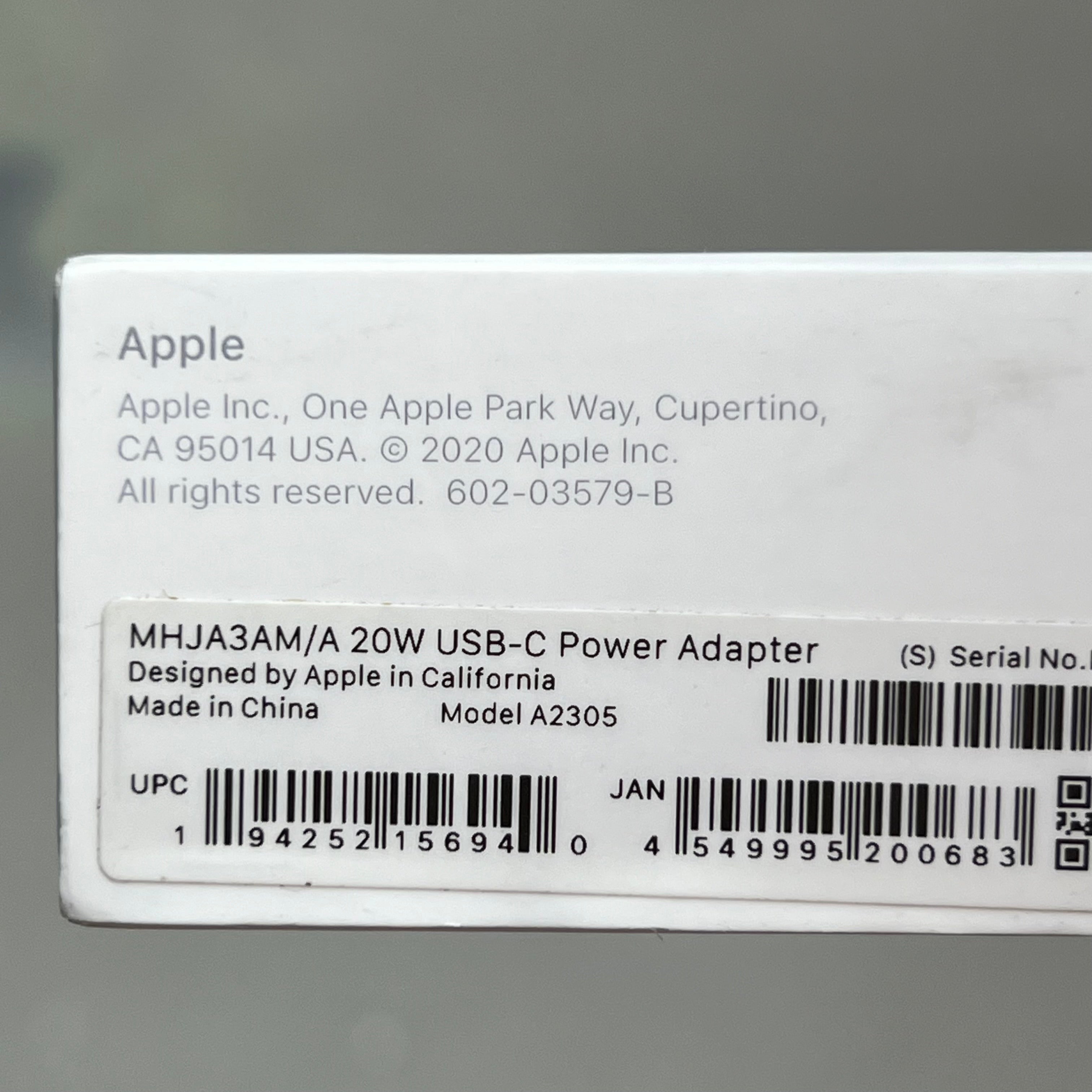 APPLE Fast Charging USB-C Power Adaptor 20 Watt White MHJA3AM/A (Return)