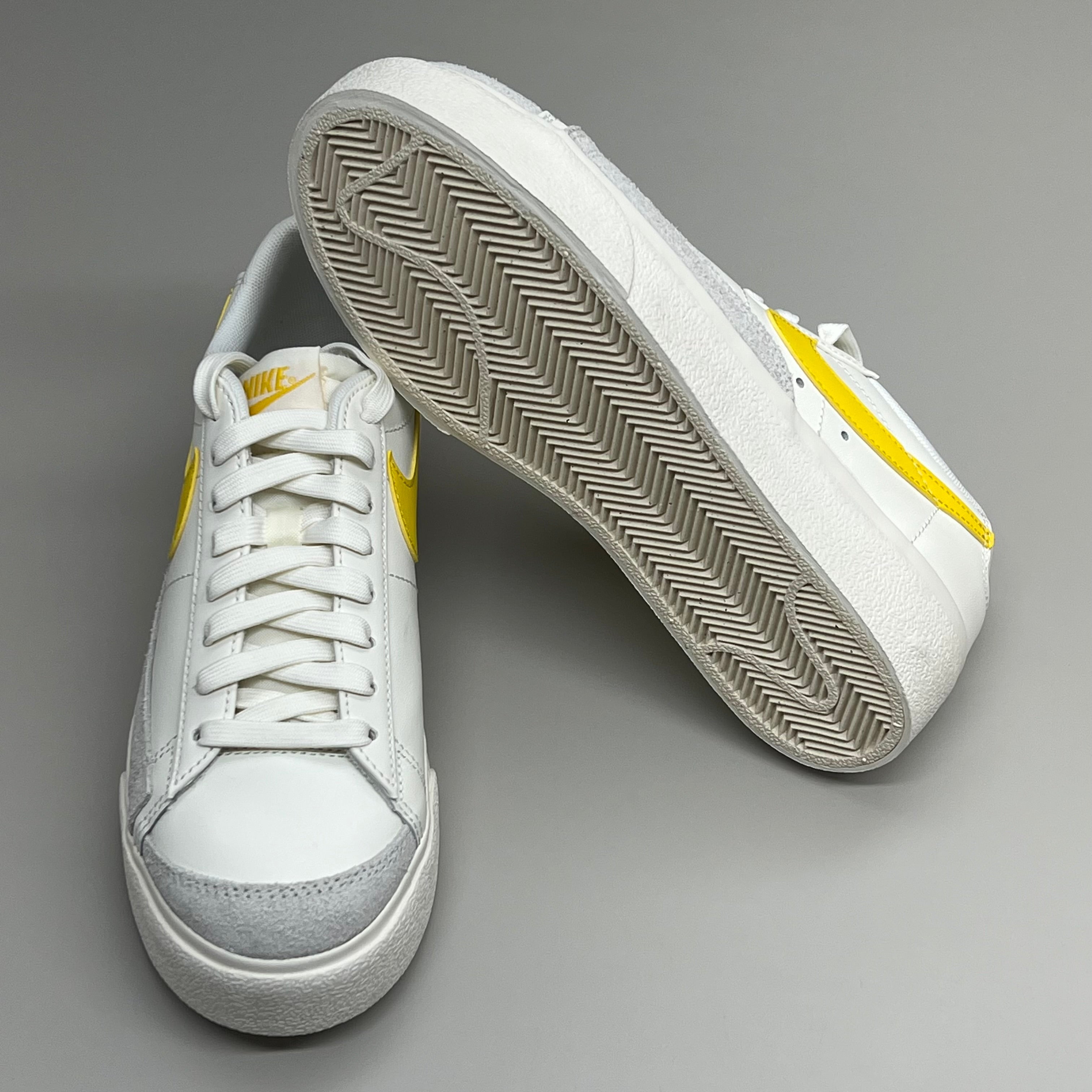 NIKE Blazer Low Cut Platform Sneaker Sz Women's 11.5 Men's 10 Yellow/Grey/White