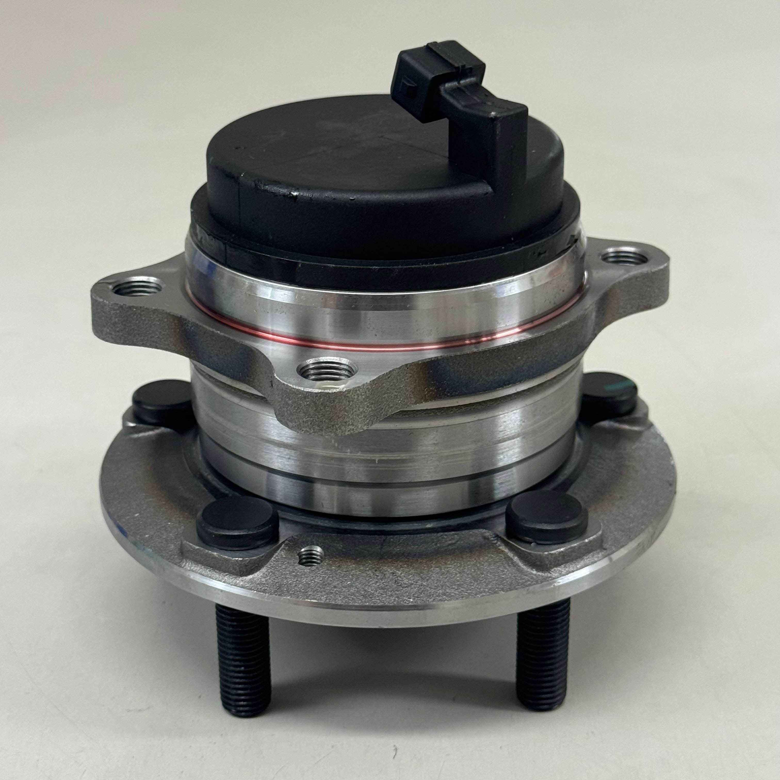 GSP Wheel Bearing & Hub Assembly Replacement Part For Kia & Hyundai 373326 (Distressed Packaging)