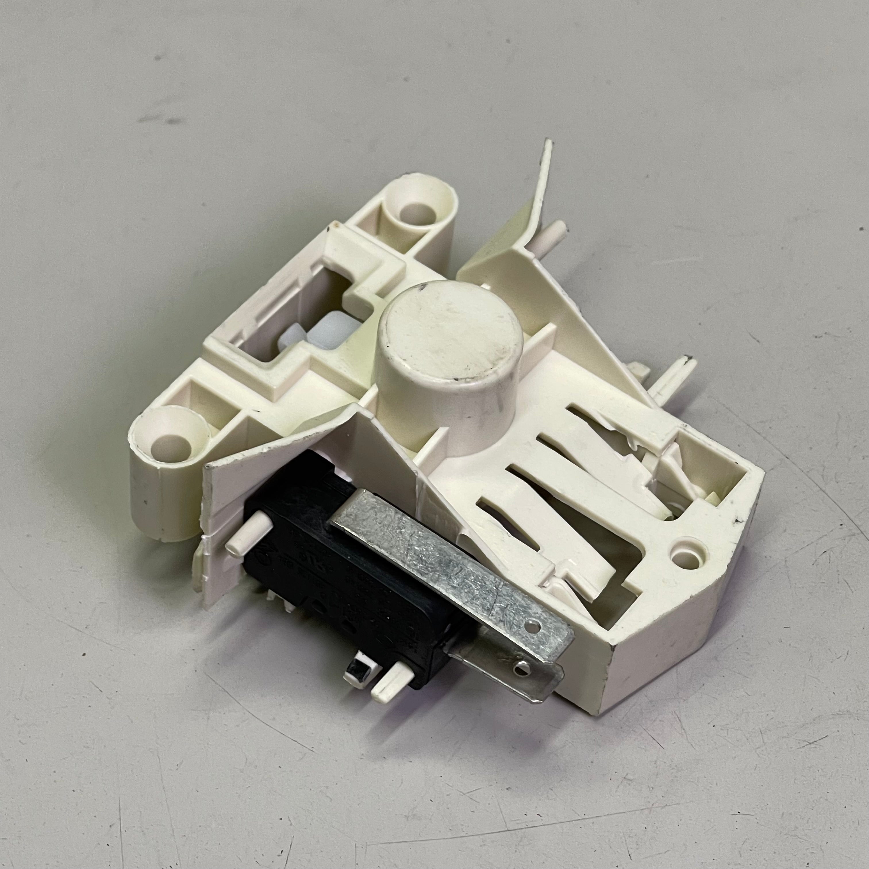 MIDEA Replacement Dishwasher Door Switch Genuine OEM Part 2.5" x 2.5" x 1.5" White 17476000012184