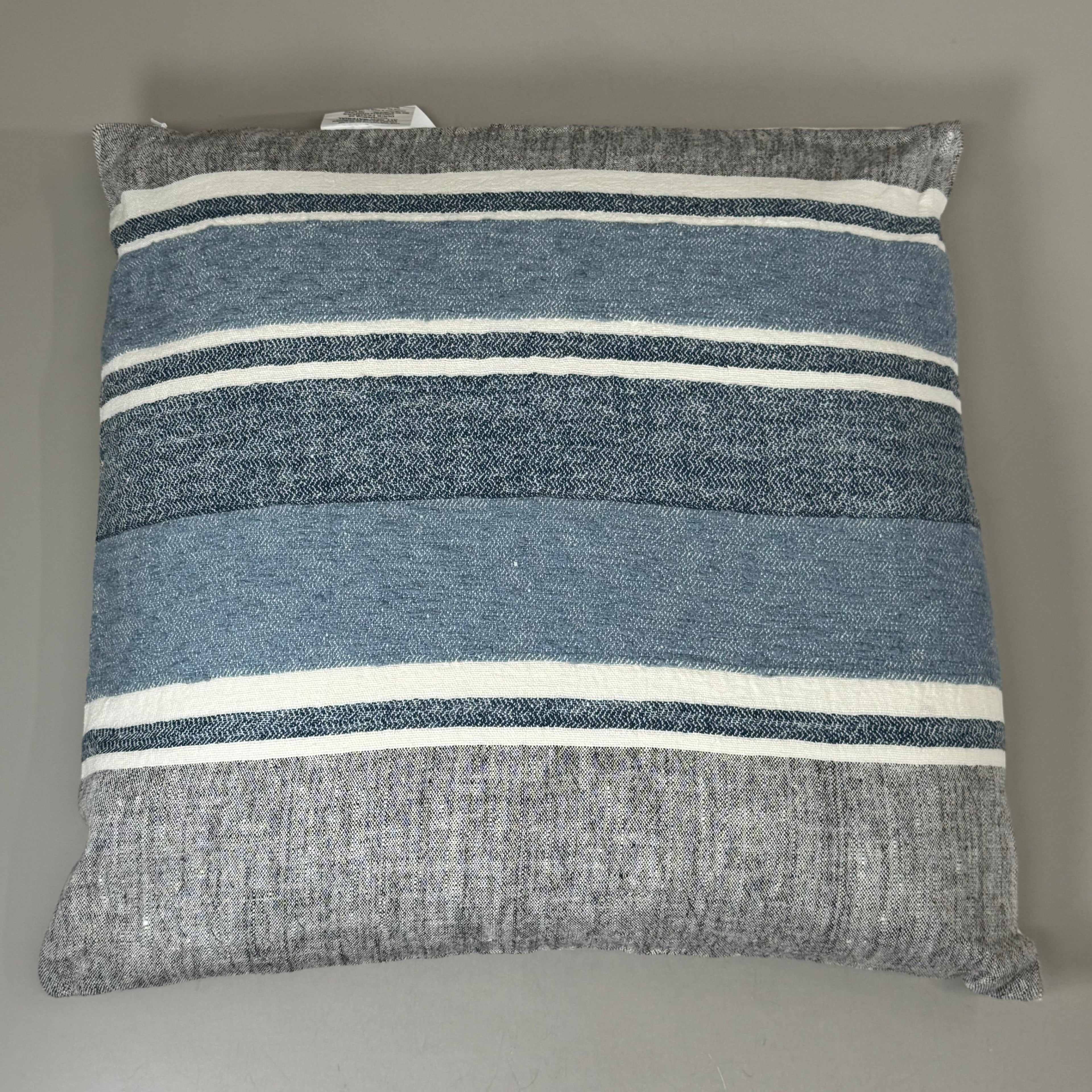 VILLA 22"x22" RN ST Lima Decorative Throw Pillow in Blue/Grey