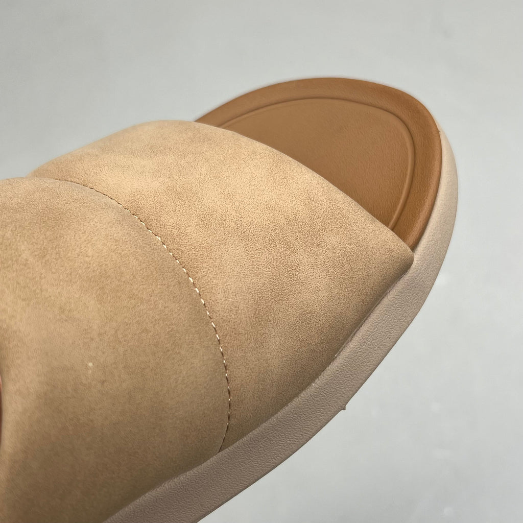 COBIAN Tolula Slide Enhanced Cushion Suede Strap Women's Sz 9 Tan TOL24-230-09