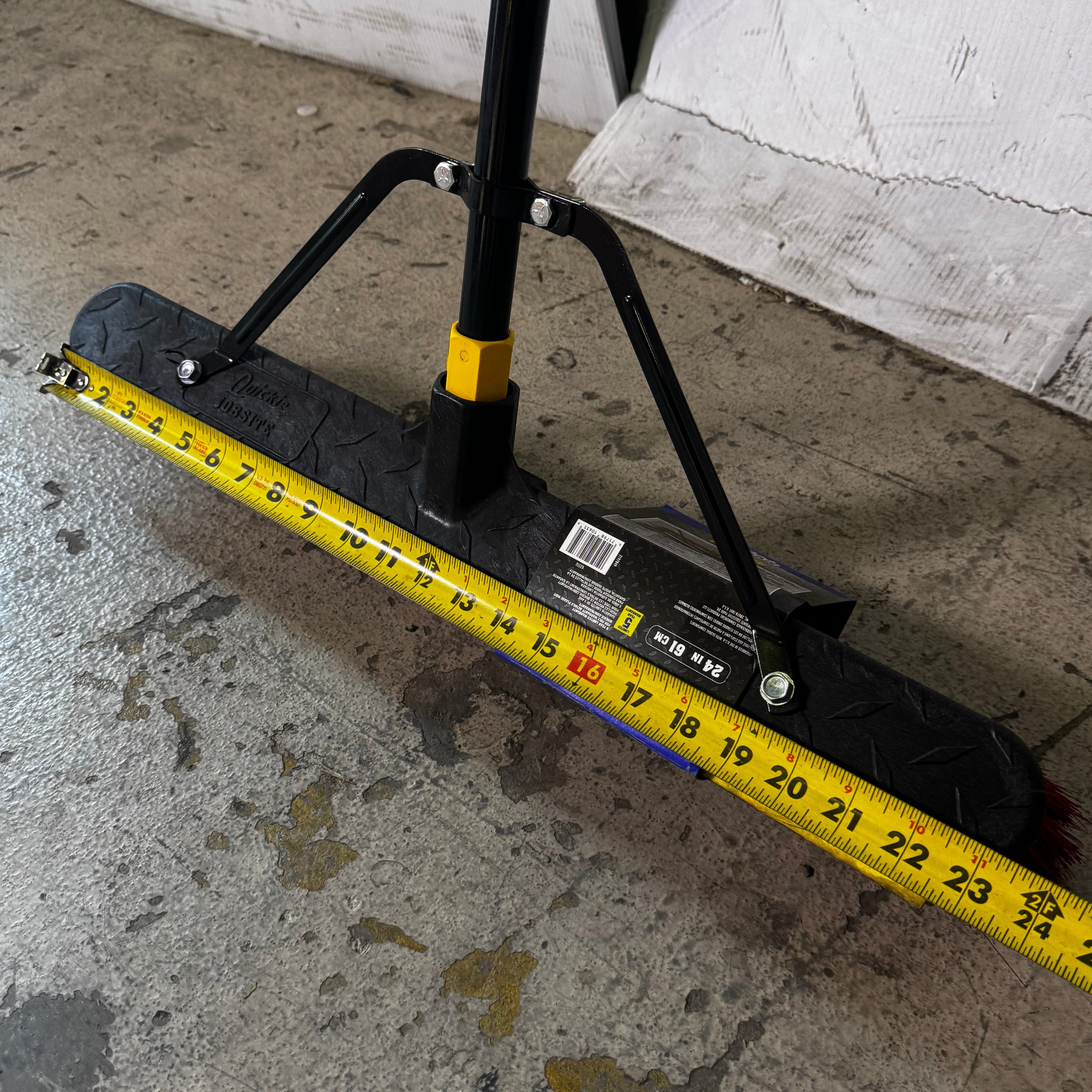 QUICKIE Jobsite Broom Soft/Stiff Combo 24" X 63" Red & Black 635SU