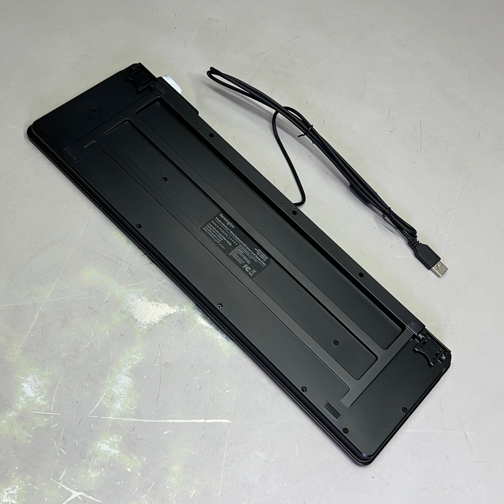 KENSINGTON Simple Solutions Wired Keyboard w/ Smart Card Reader Black K55115US