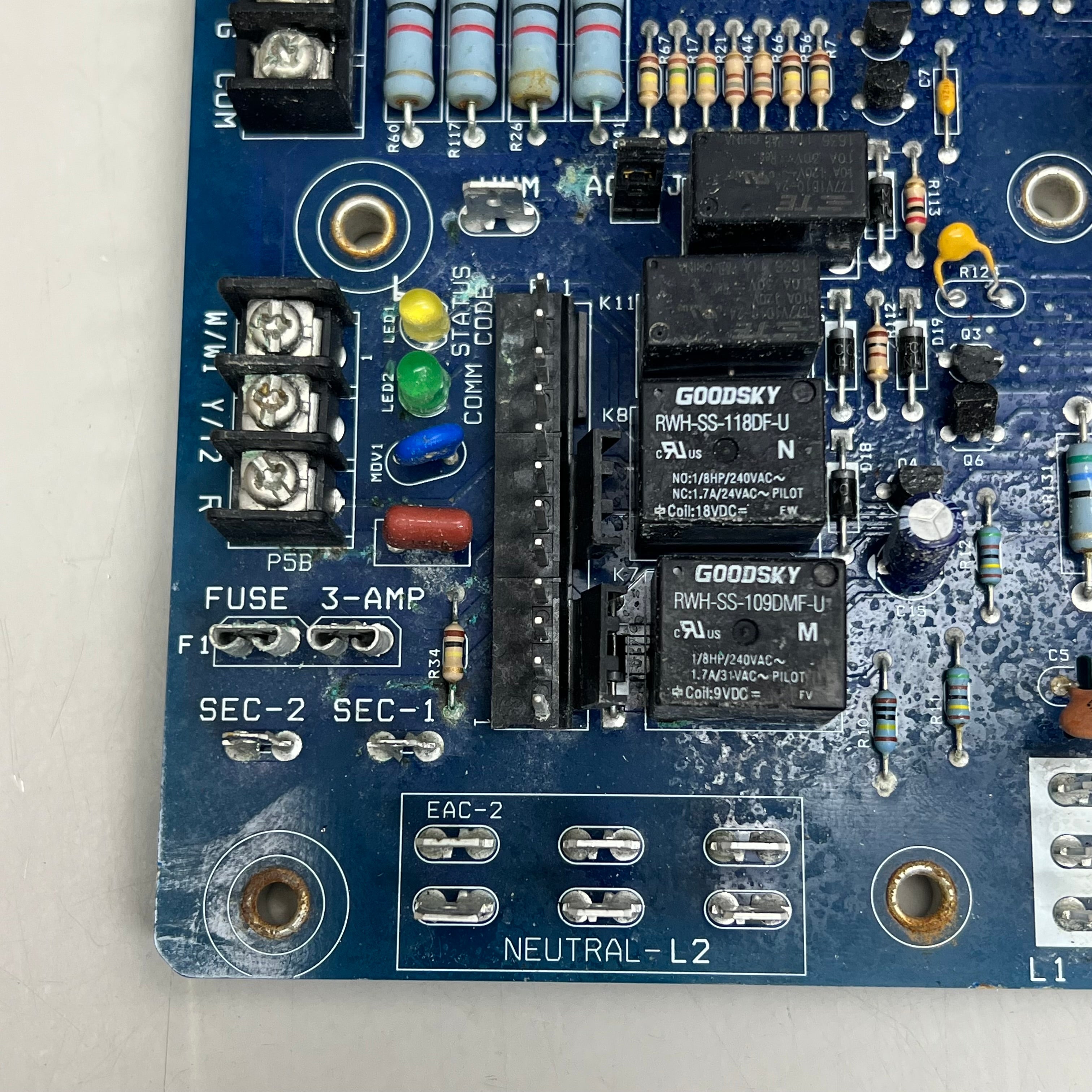 CARRIER Control Board For HVAC Systems As-is Slightly Used (see images) 9.6"x7.6"x1.3" HK42FZ066