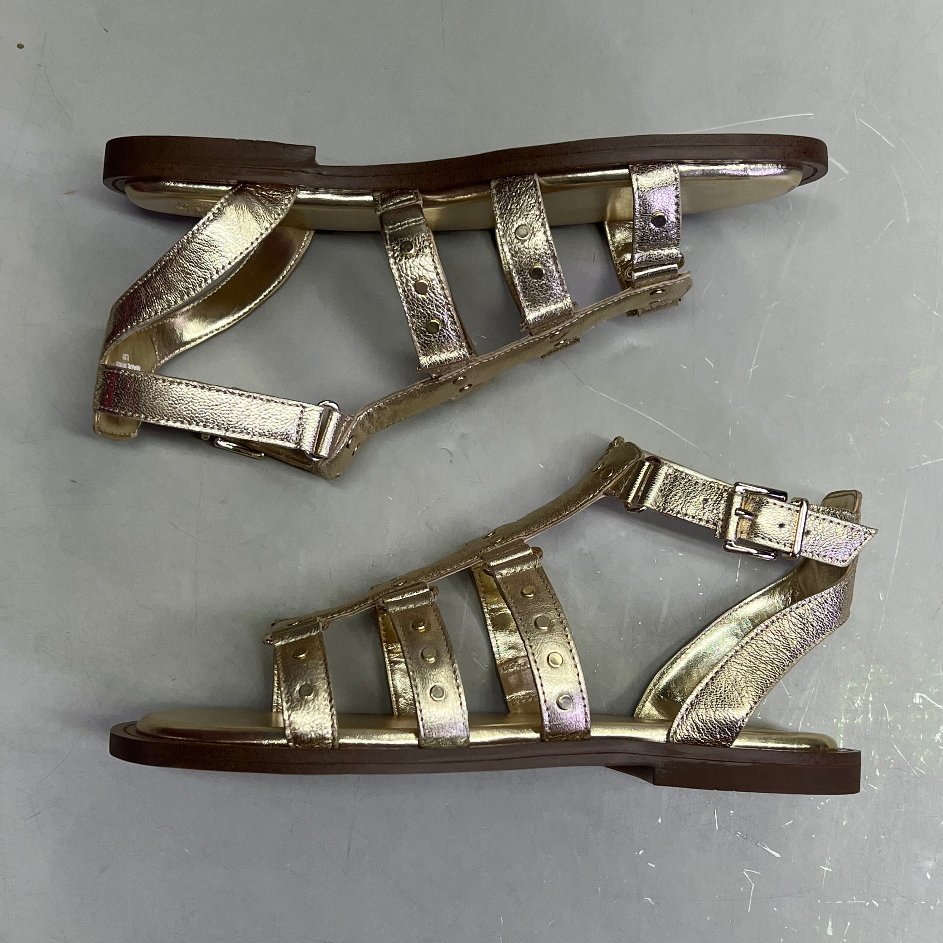 VINCE CAMUTO Leather Studded Gladiator Sandals Women's Sz 7.5M Egyptian Gold