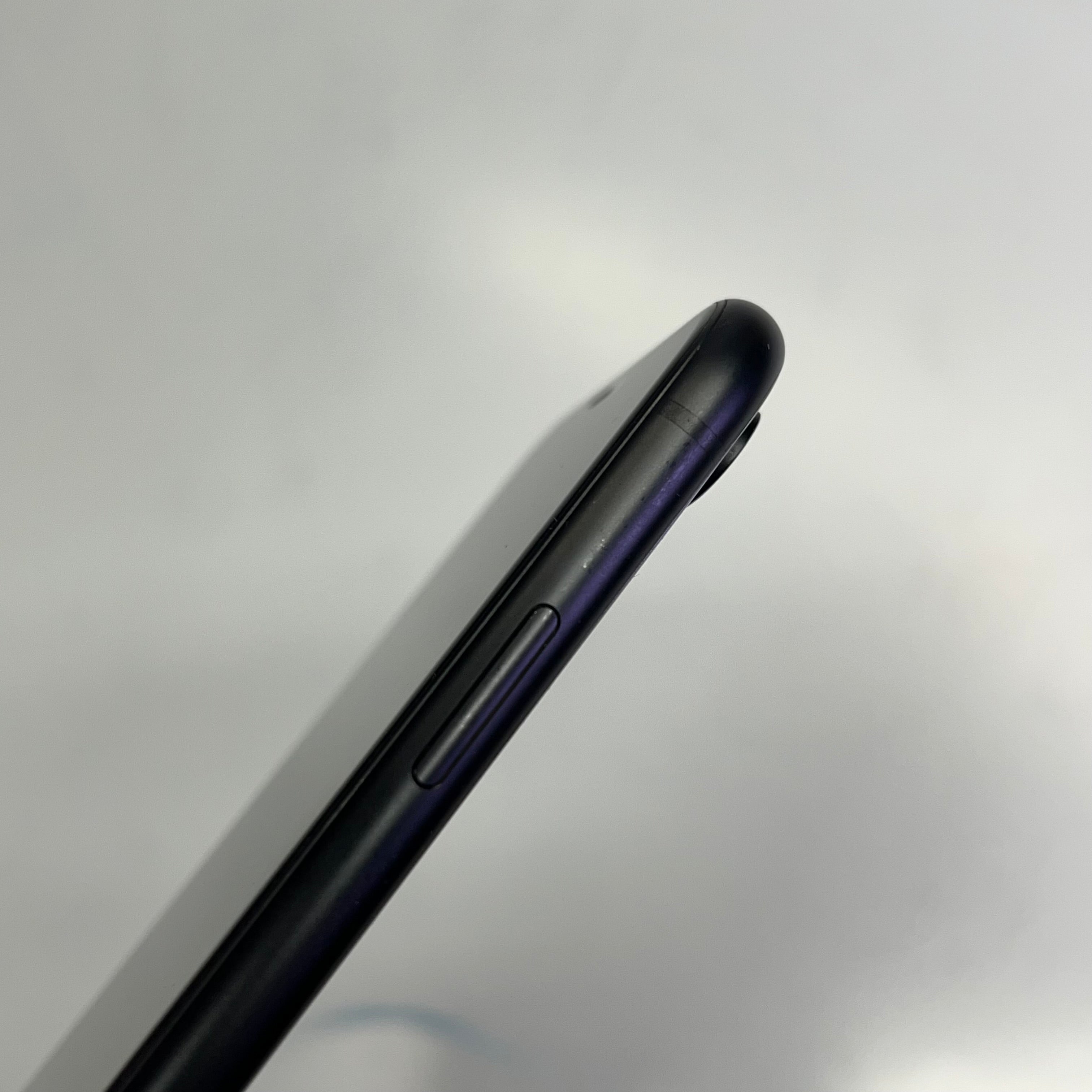 APPLE iPhone XR 64GB 6.1" Display Black (Pre-Owned)