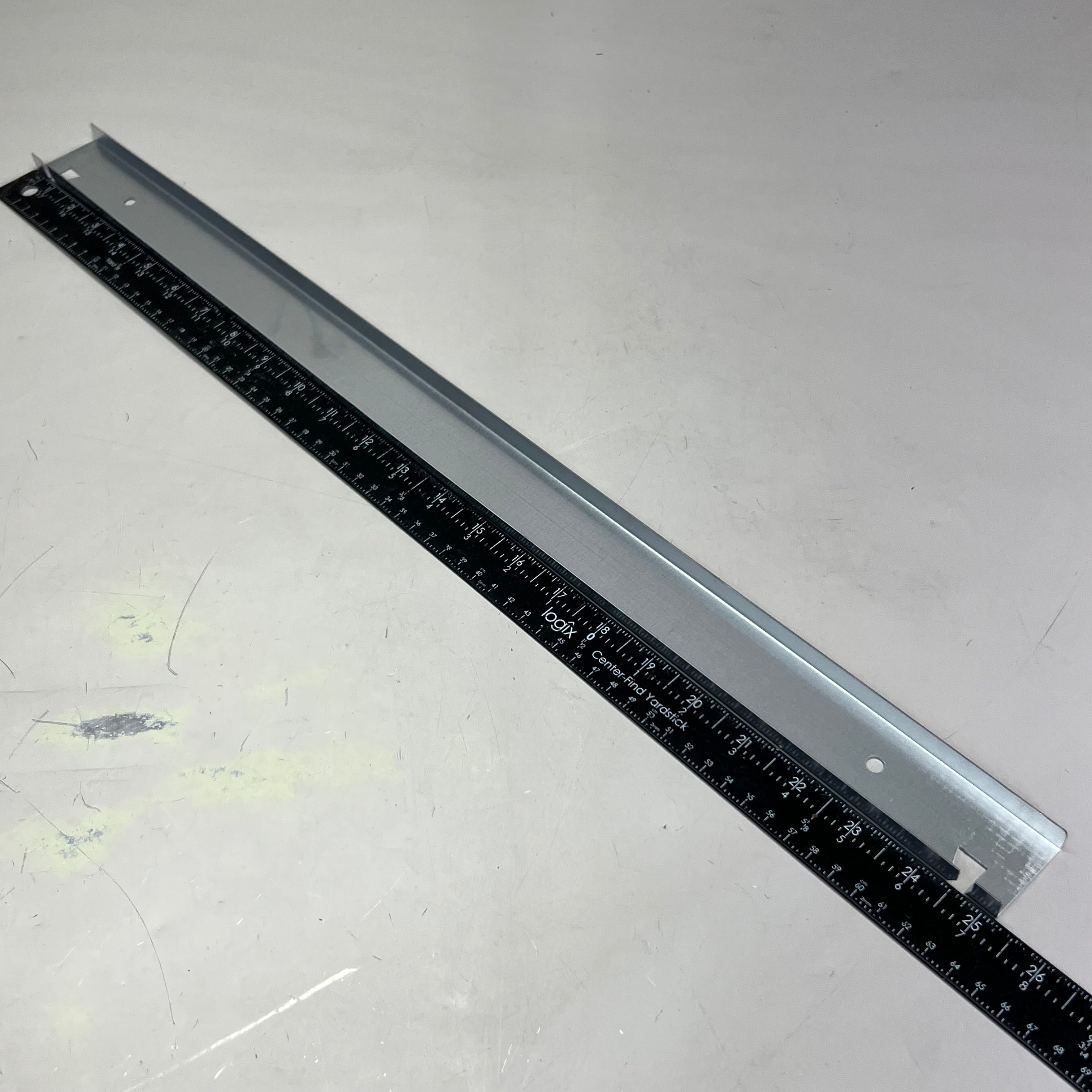 (6 Pcs) Steel Raceway I100 Sz 25" L x 1" W, Grey