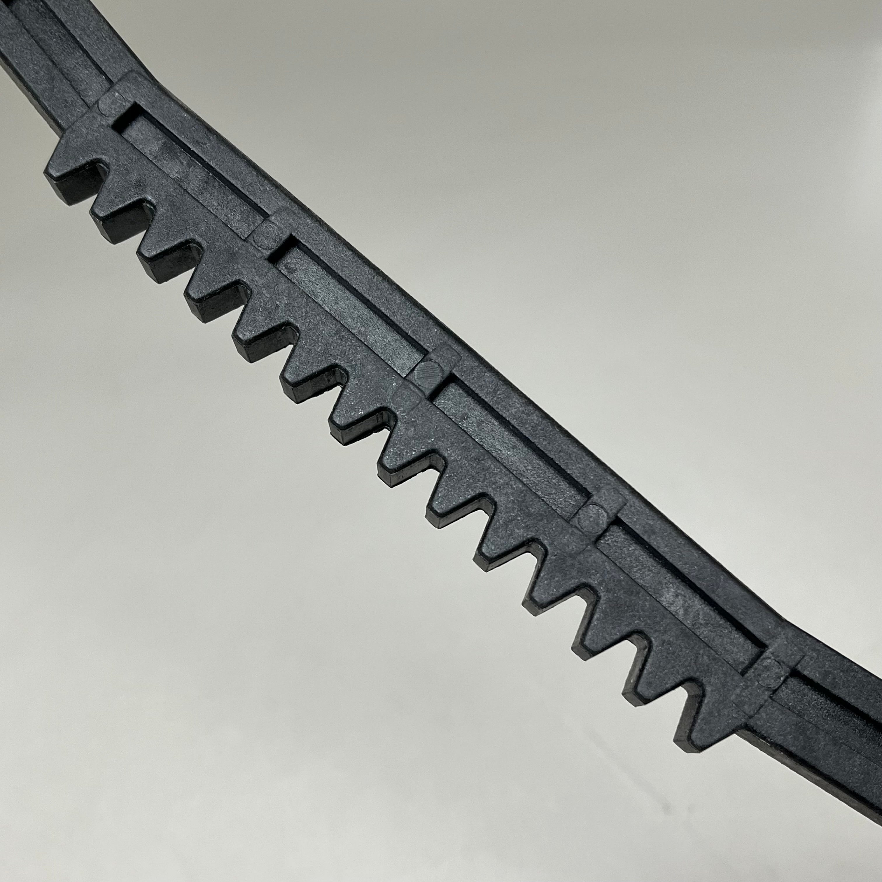 BRUNSWICK Toothed Rack Front (Setting Table)  18"×1.25"×0.5" Black 47051565002