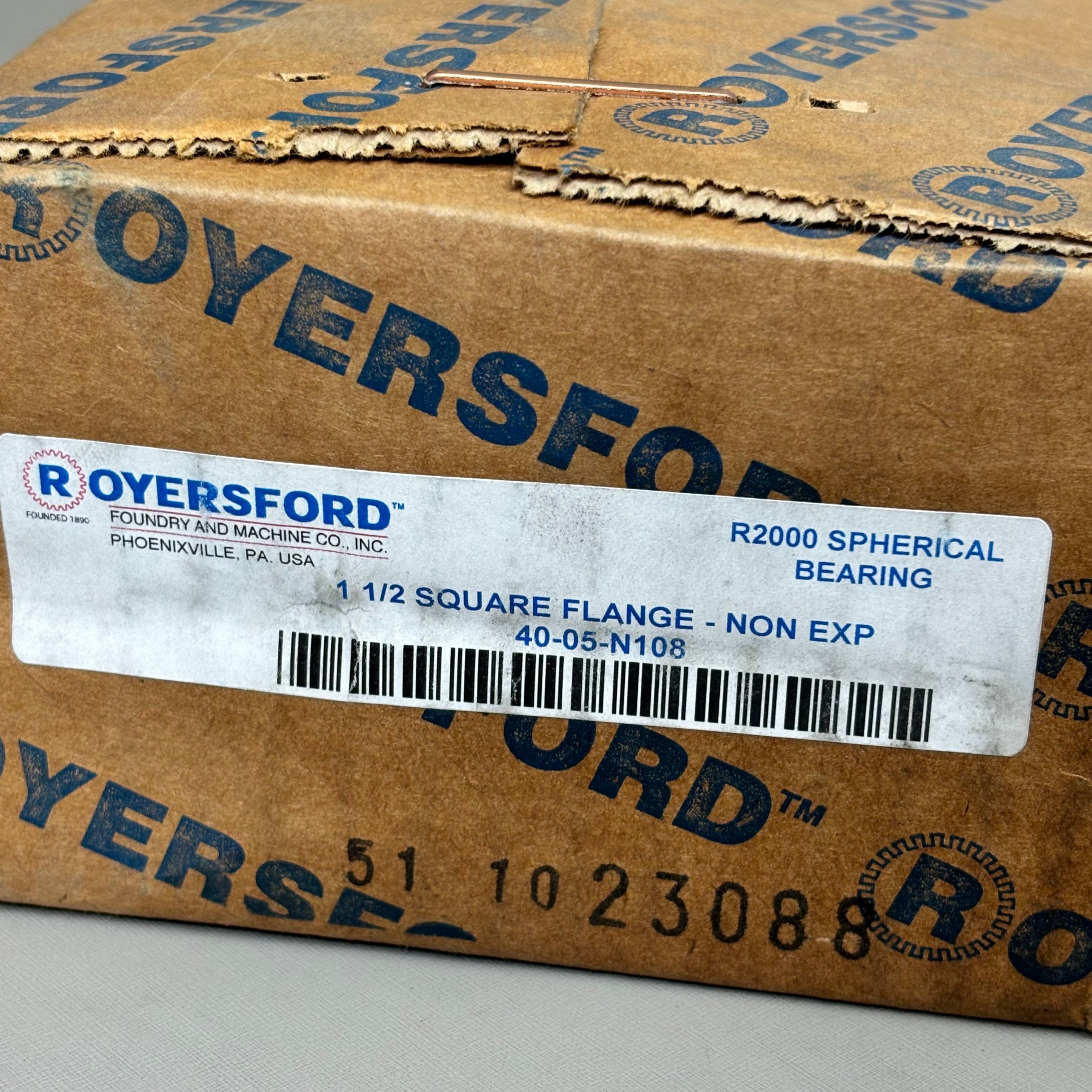 ROYERSFORD Spherical 4-Bolt Square Flange Bearing Non-Expansion 1-1/2"40-05-N108