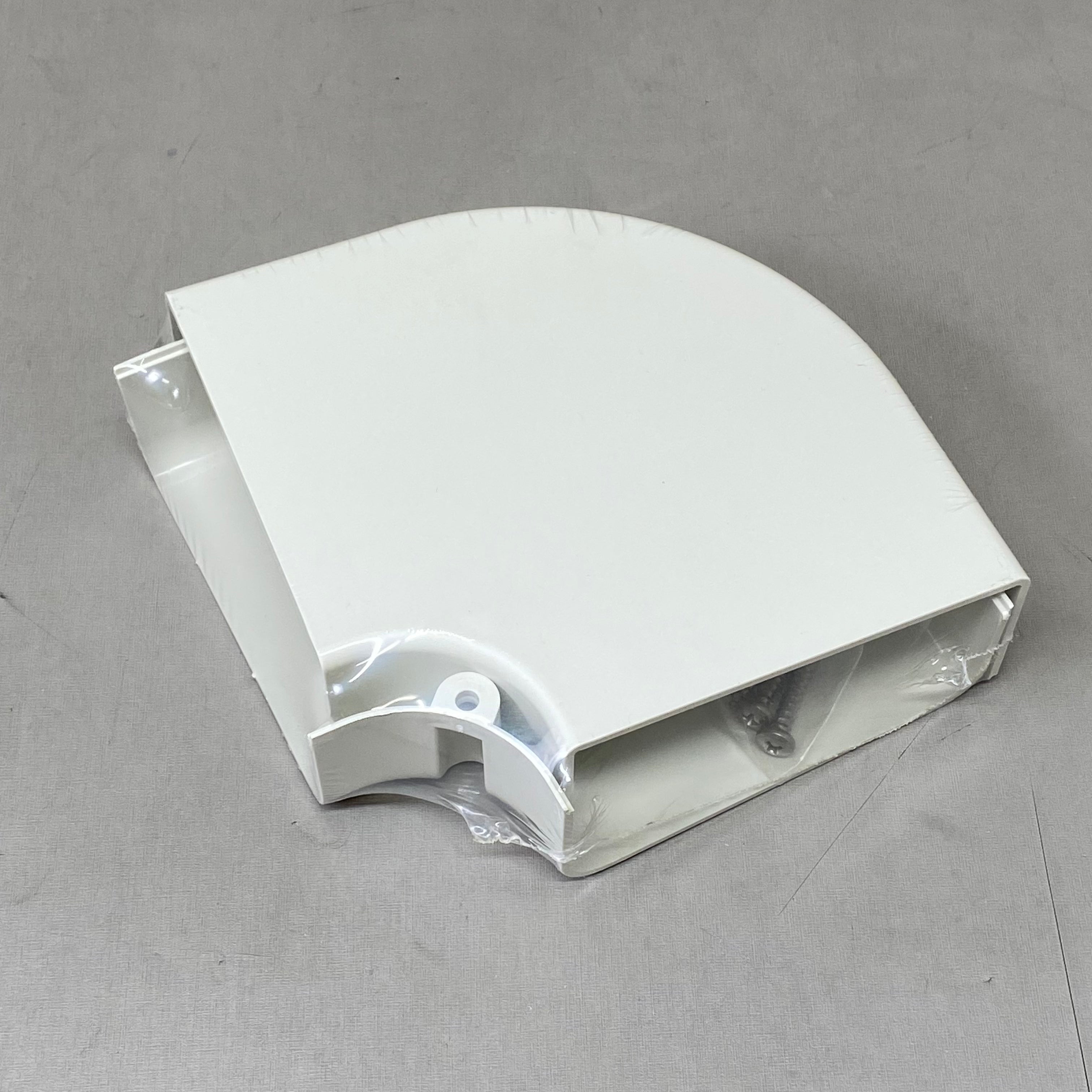 DIVERSTECH 90 Degree Flat Bend SpeediChannel 4"  Creme 230-FB4
