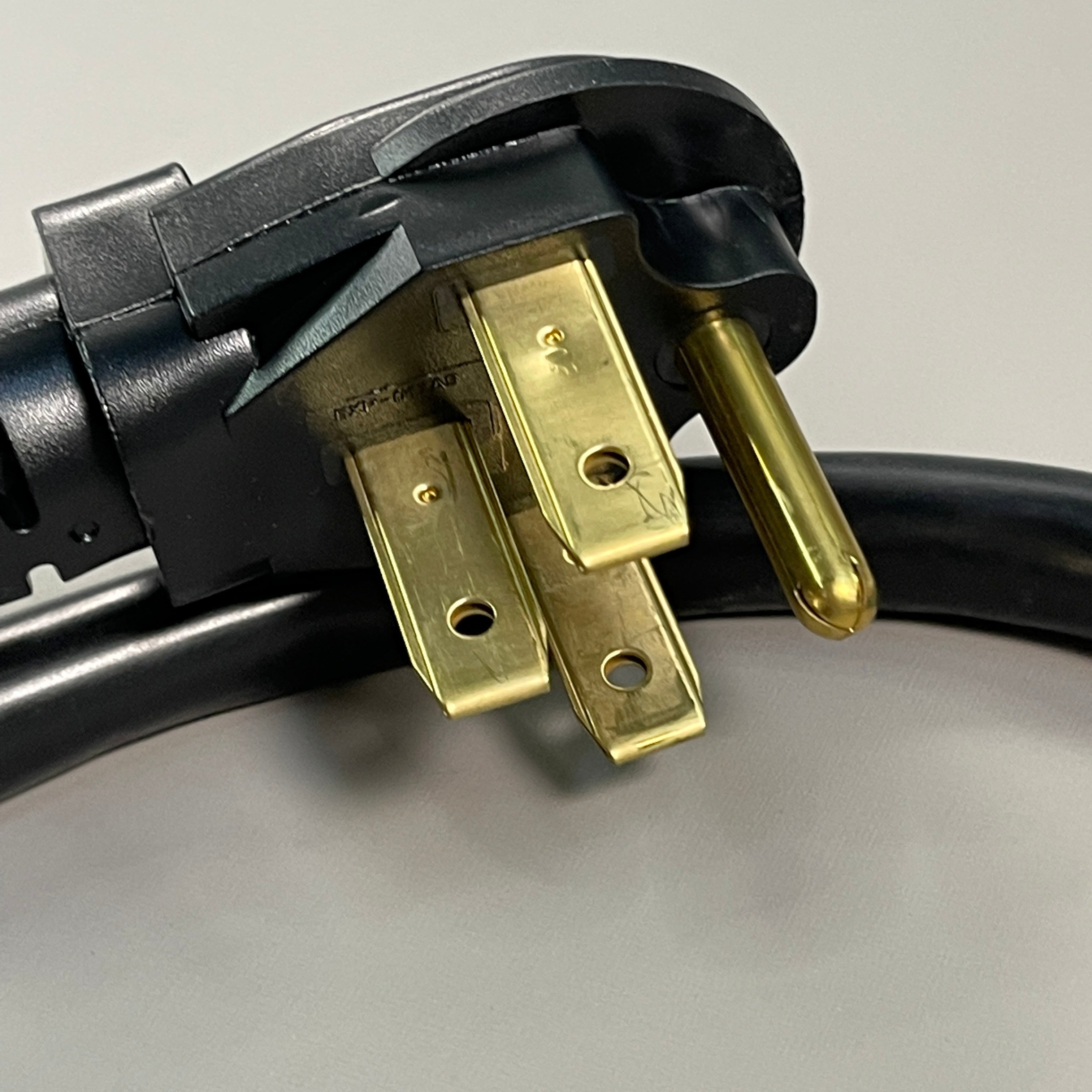 ELECTROLUX Smart Choice 40 AMP 4-Wire Range Black Plug Cord (4 ft) 5304512984 (New)